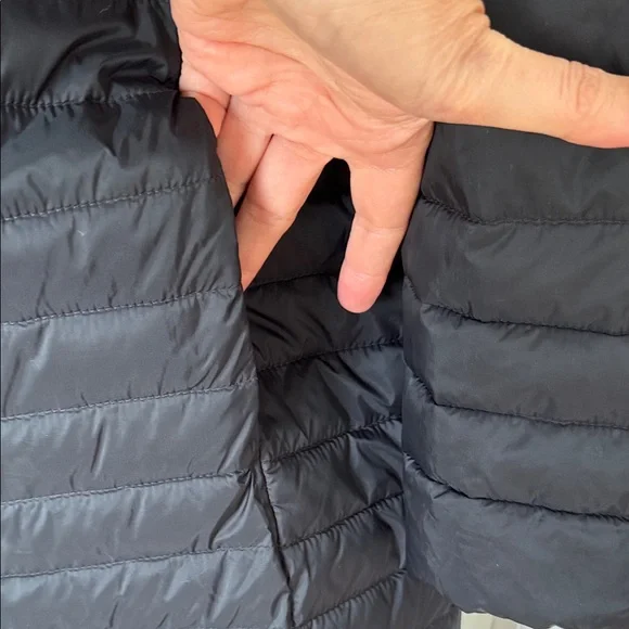 Old Navy Water-Resistant Narrow-Channel Quilted Long Puffer Coat - Black - XL - Picture 4 of 10